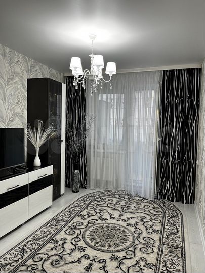 2-к. квартира, 74 м², 7/10 эт.