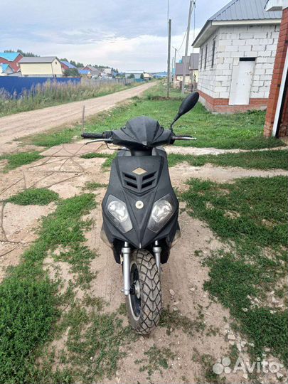 Продам скутер rapira JET