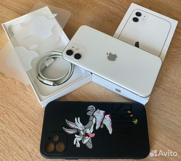 iPhone 11, 64 ГБ