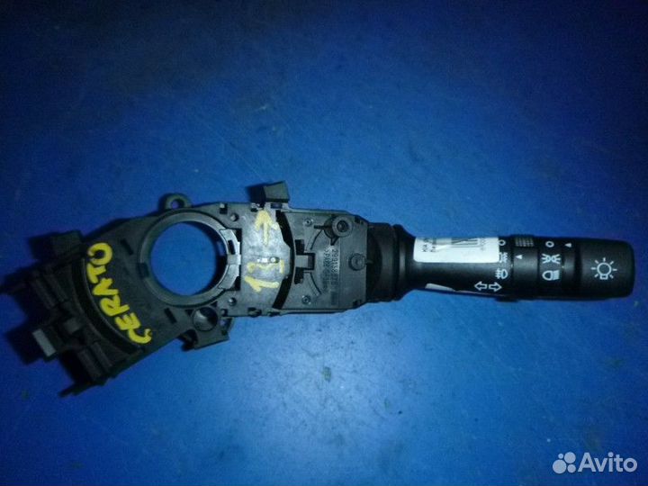 Переключатель поворотов подрулевой KIA cerato 2013