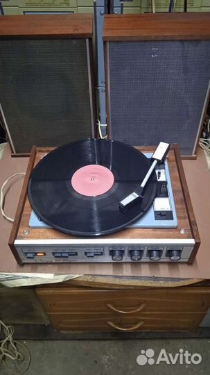 Проигрователь пластинок Аккорд 201-Стерео