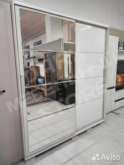 Шкаф-купе 200