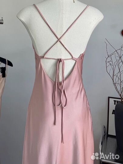 Платье вечернее