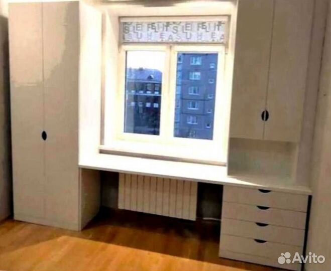 Рабочая зона у окна