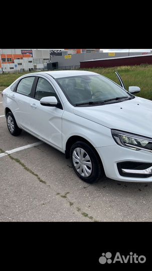 LADA Vesta 1.8 CVT, 2024, 3 350 км