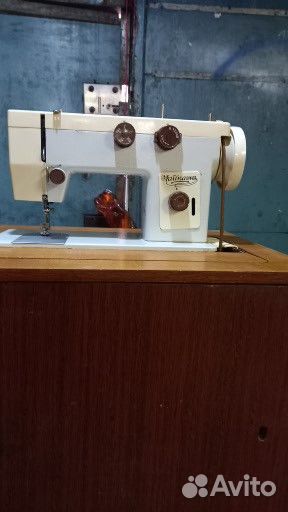 Швейная машинка ножная 