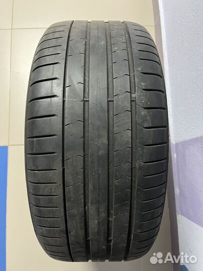 Pirelli P Zero 275/35 R19 100Y