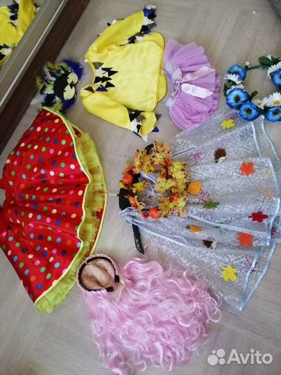 Новогодние костюмы много