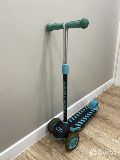 Детский самокат tech team