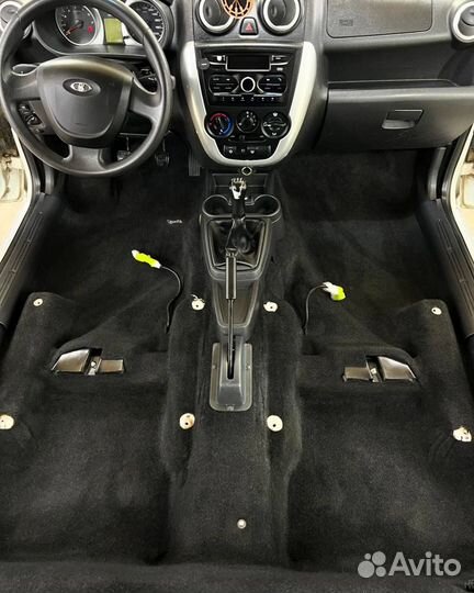 Химчистка салона автомобиля