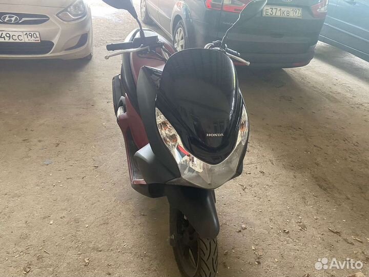 Максискутер Honda PCX 150 2012 Япония