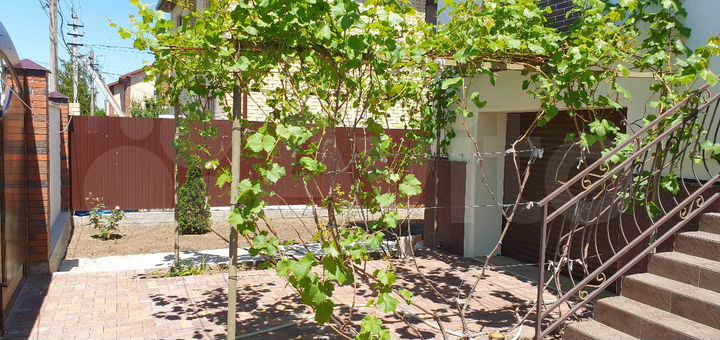 Дом 400 м² на участке 5 сот.