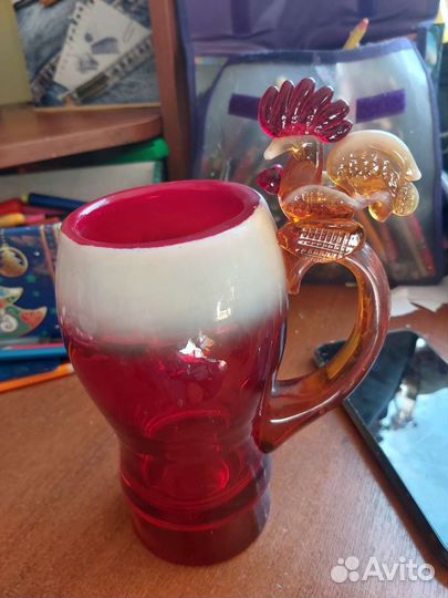 Пивная кружка цветного стекла