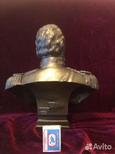 Бюст Михаил Кутузов СССР