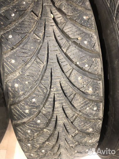 Sava Eskimo Stud 215/65 R16