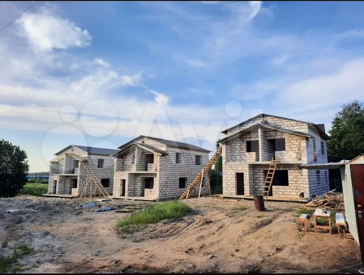 Дом 195 м² на участке 7 сот.