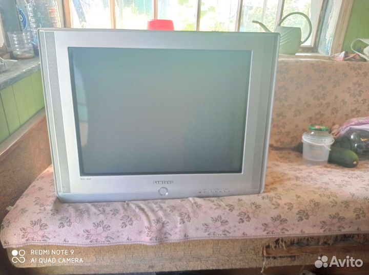 Телевизор samsung