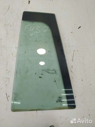 Ford Fusion стекло заднее форточка