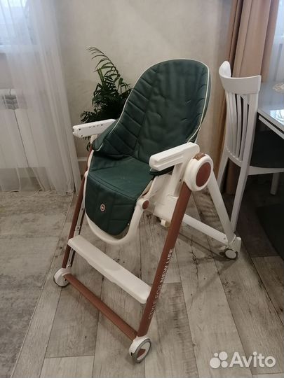 Стульчик для кормления happy baby berny v2 green