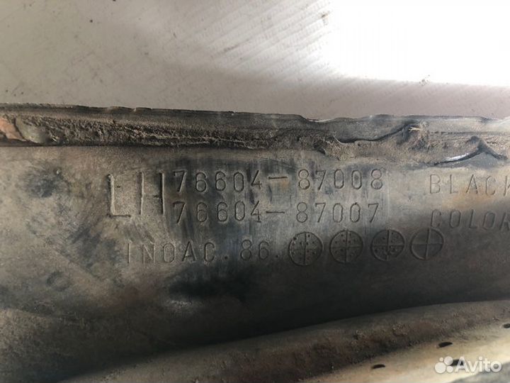 Брызговик передний левый Toyota Town Ace CR21 2C