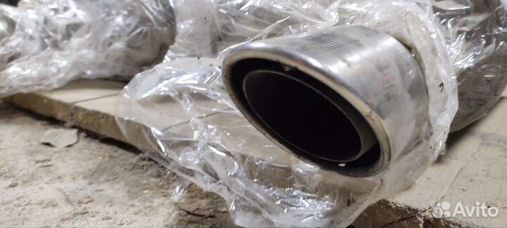 Задняя часть глушителя ford mustang 2022г