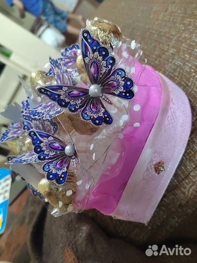 Светящиеся сердечка с конфетками и бабочками