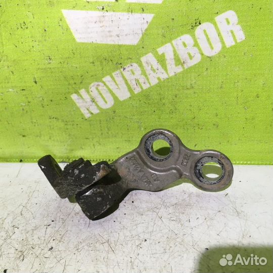 Петля двери передней Форд Фокус 1