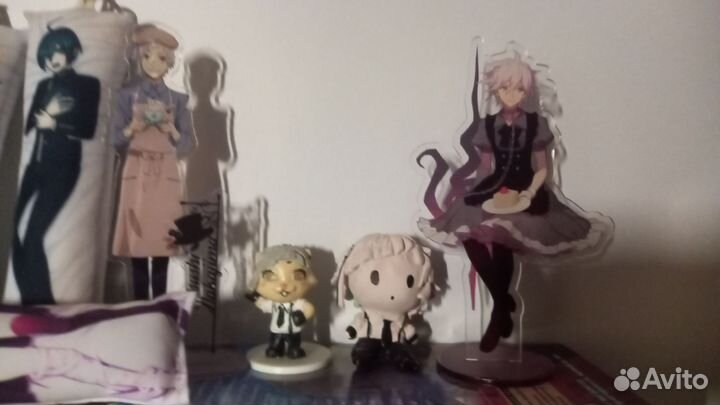 Книги, манга и аниме вещи