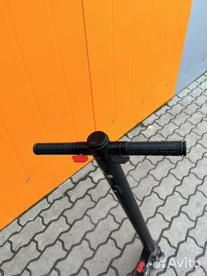 Продам электросамокат