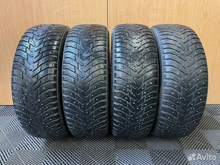 Nokian Tyres Hakkapeliitta 8 SUV 225/60 R18