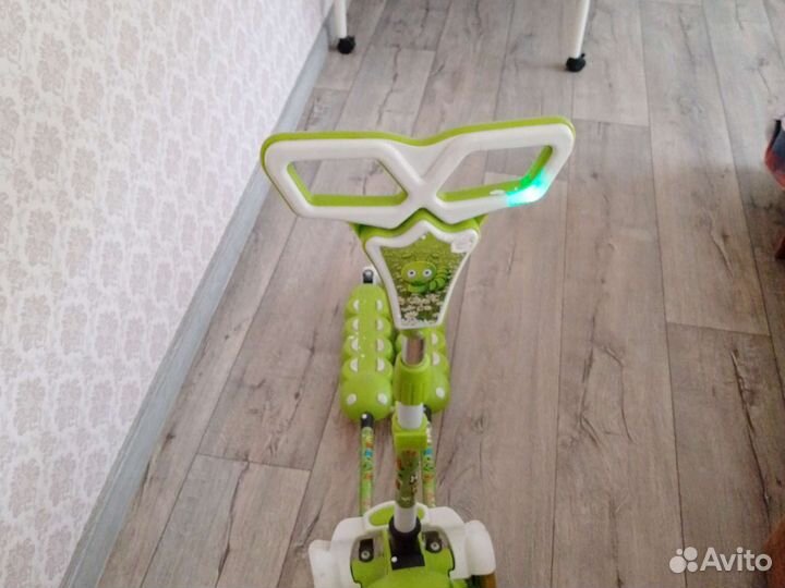 Инерционный самокат