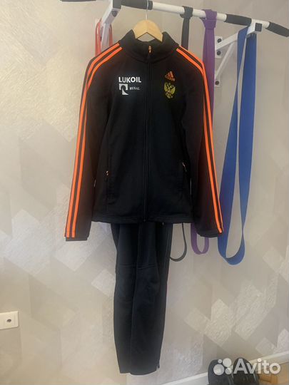 Разминочный костюм adidas