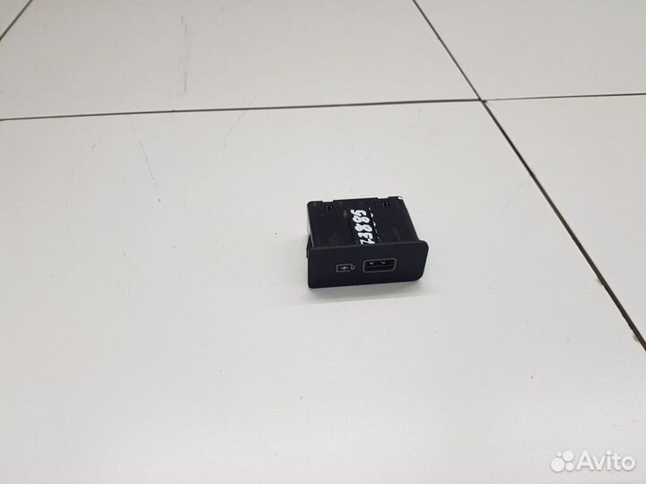 Разъем usb (Geely Atlas Pro)