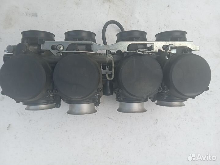 Карбюратор Honda CBR 1100XX