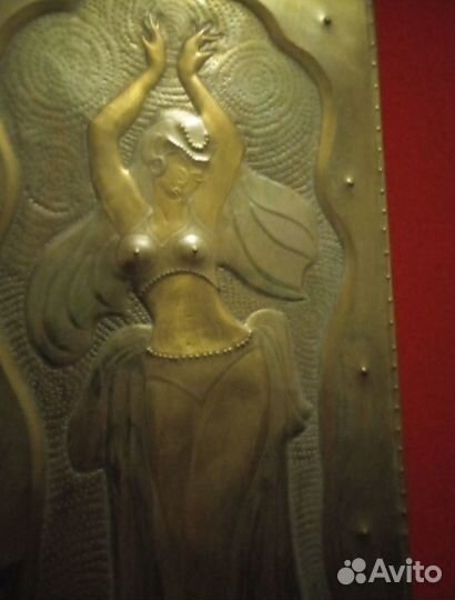 Чеканка/Винтаж/Девушка