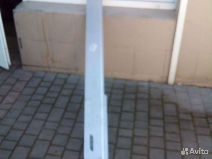 Накладка сдвижной двери правая на т5