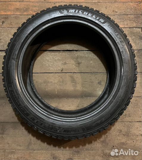 Michelin X-Ice North 4 235/45 R18 98Y