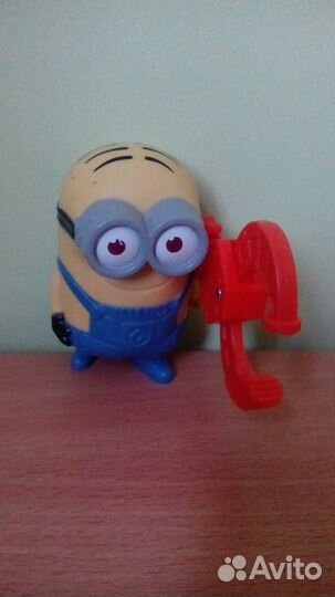 Миньон и игра Happy из Макдональдса