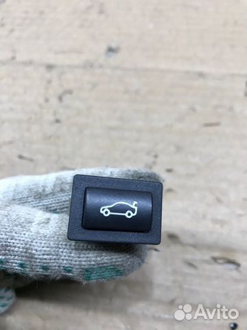 Кнопка открывания багажника Bmw 3-Series E90