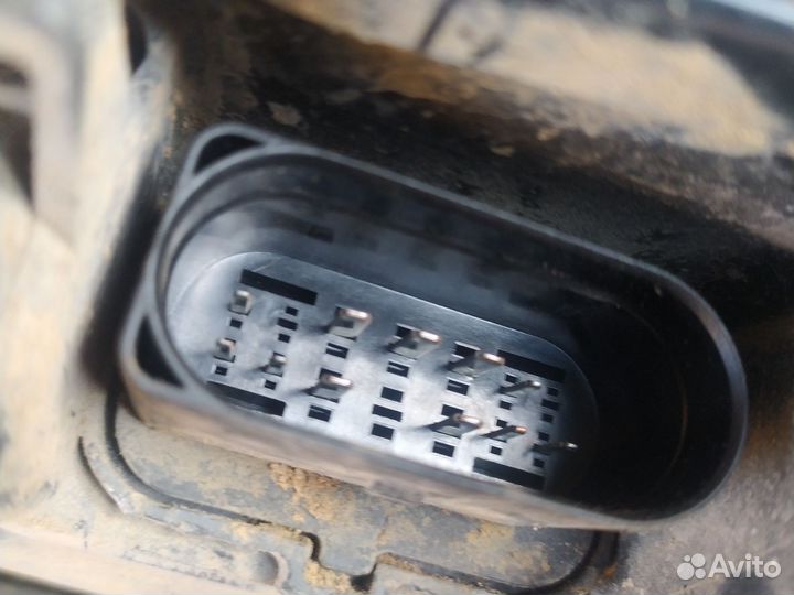 Фара audi a8 д3