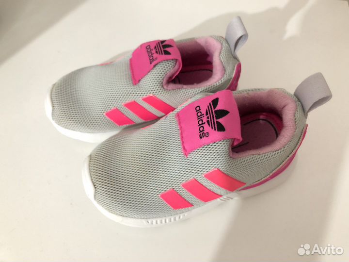 Кроссовки adidas оригинал