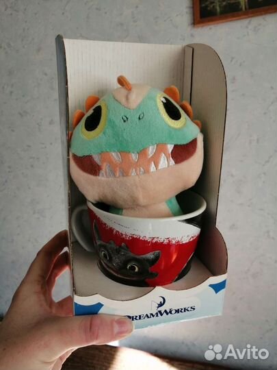 Игрушка в кружке магнит