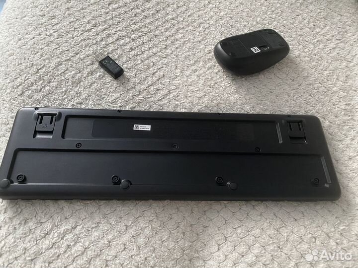 Комплект клавиатура и мышь Logitech mk220