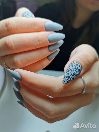 Маникюр, педикюр, наращивание ногтей