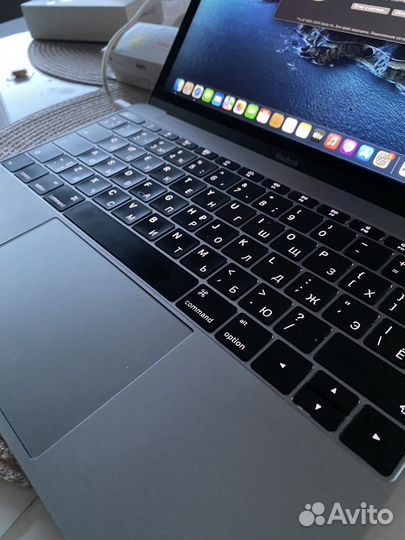 Apple MacBook air 12 2016 m5 512gb