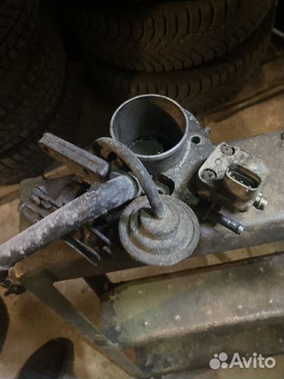 Стартер carina е