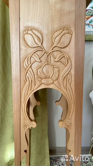 Столик, жардиньерка для цветов