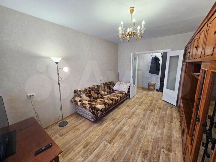 2-к. квартира, 53 м², 8/9 эт.