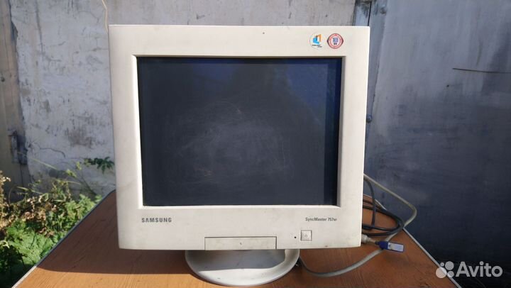 Монитор samsung