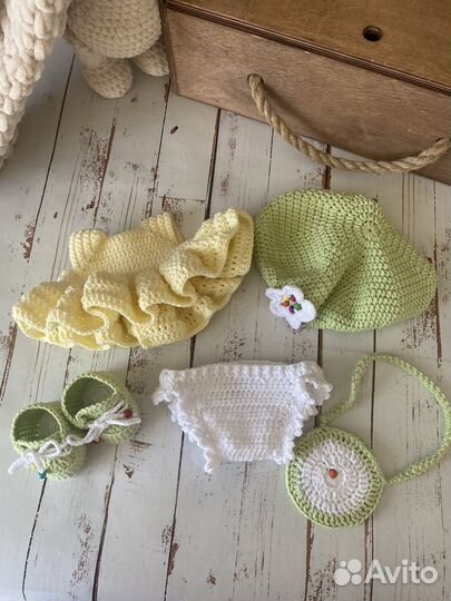 Зайчик из плюшевой пряжи